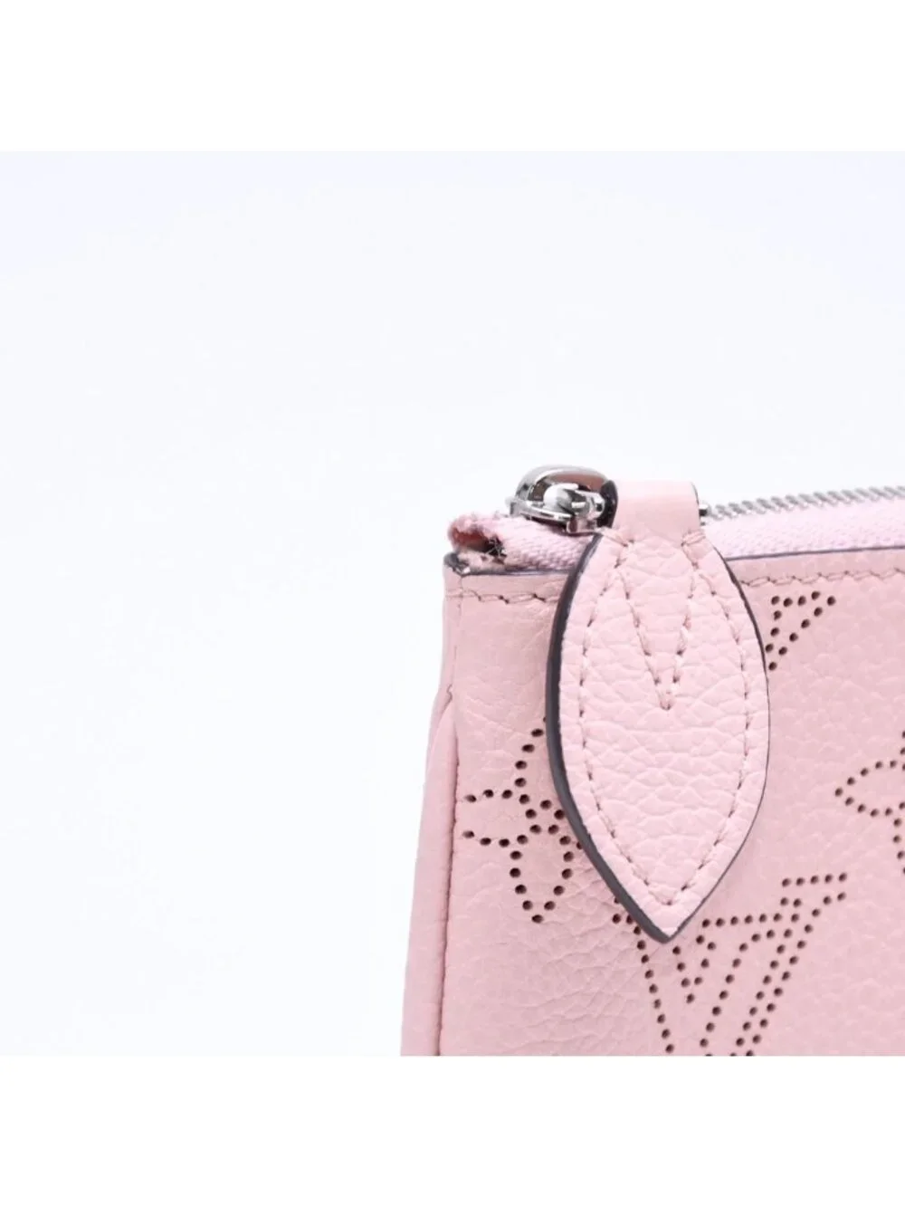Louis Vuitton Pochette Cles Coin Purse Monogram Mahina Salmon Pink